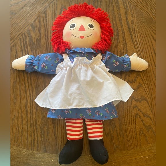 Vintage ©️2002, Hasbro Raggedy Ann Doll - Picture 2 of 6